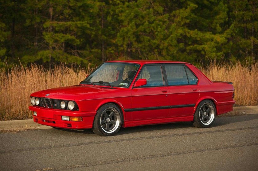 BMW e28 m5