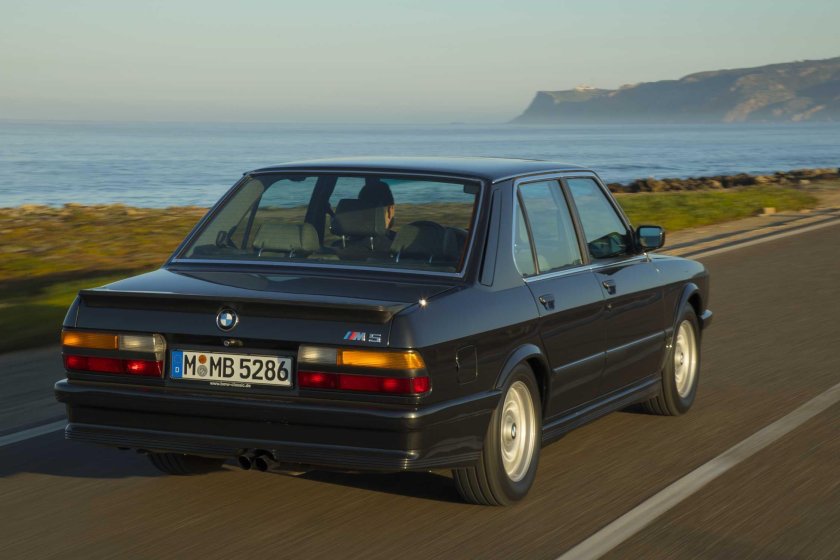 BMW e28 m5