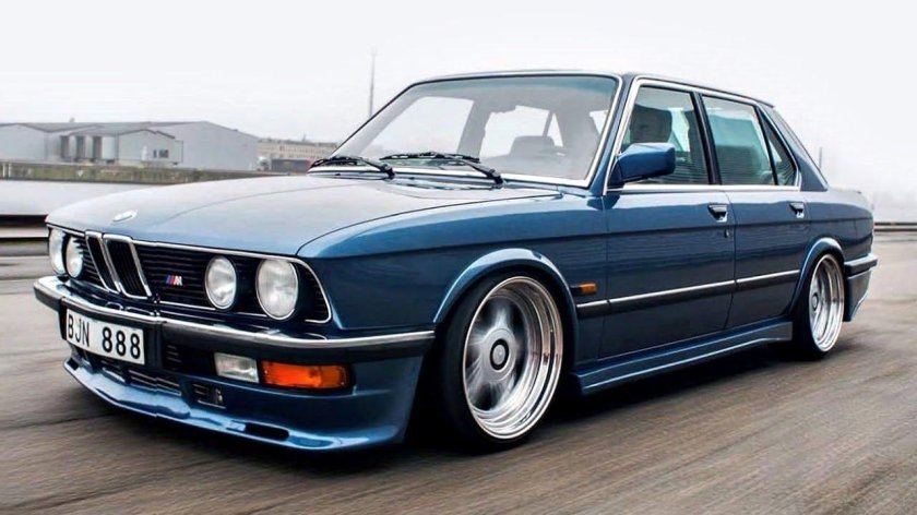 BMW e28 купе
