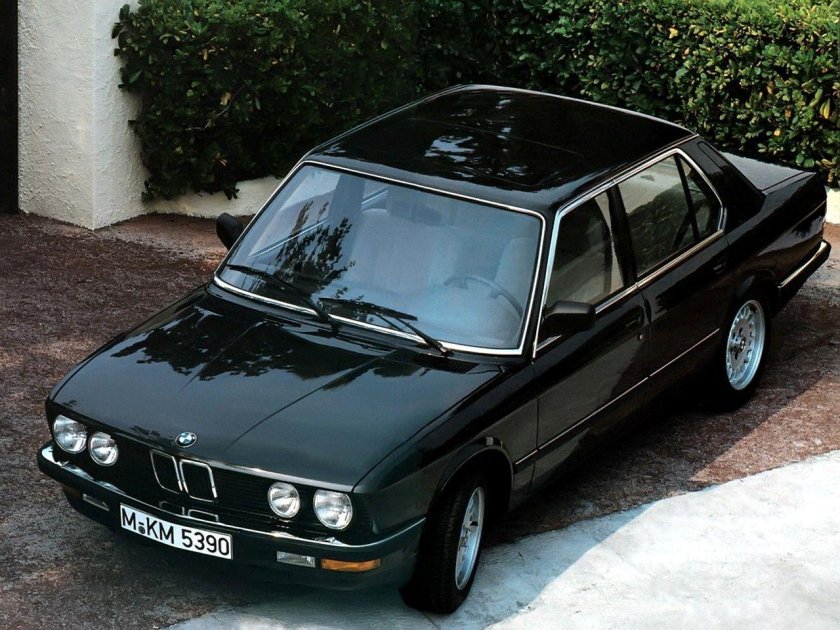 BMW 5 e28