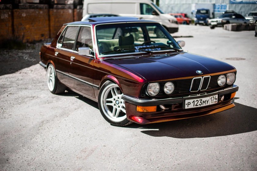 BMW e28 525e