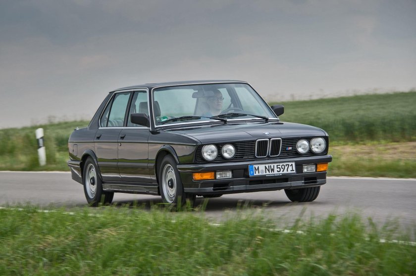 BMW 5 e28
