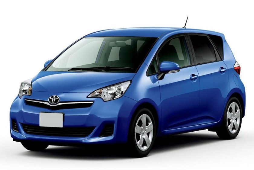 Тойота Рактис 2010