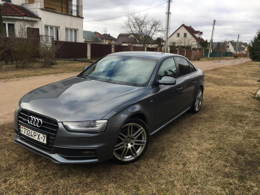 Audi a4 b8 серая