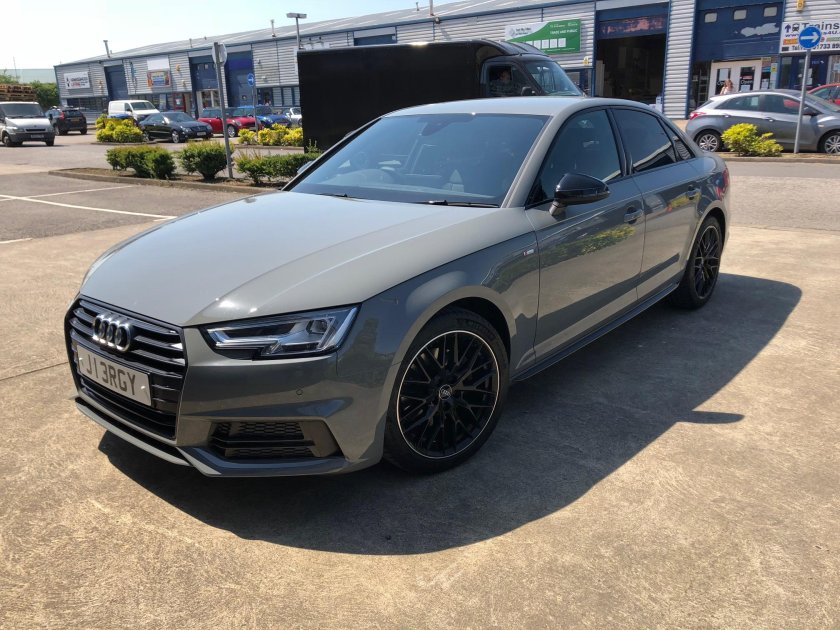 Audi a4 Quantum Grey 2021