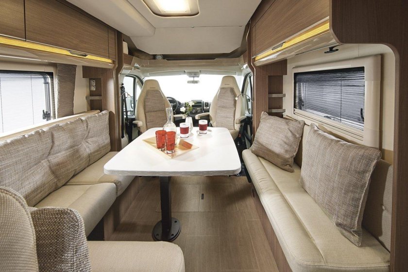 Buerstner Argos 747 2 g автодом