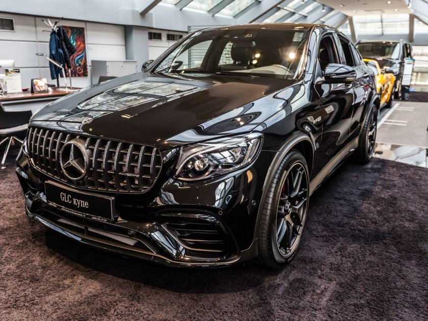 Mercedes AMG 63 джип