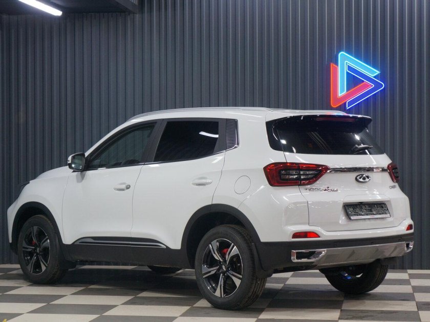 Chery Tiggo 4 Pro белый