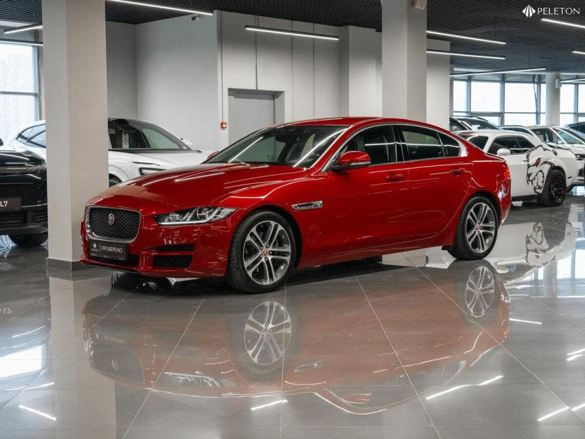 Jaguar xe 2016