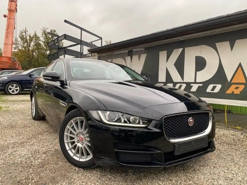 Jaguar xe 2.0 2018