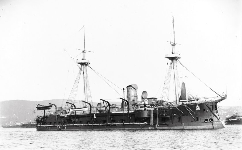 Барбетный броненосец