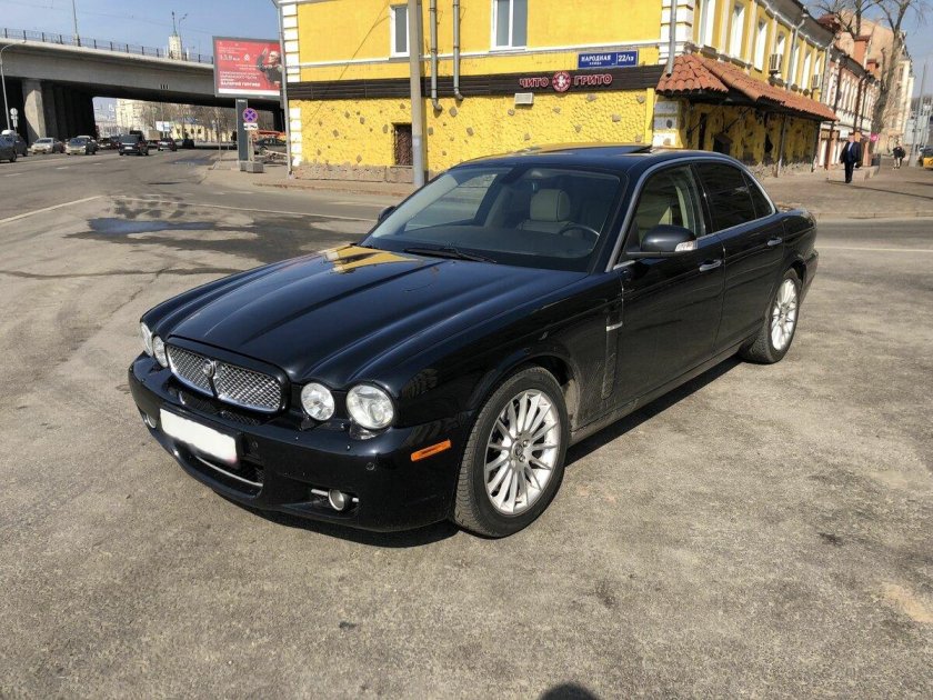 Jaguar XJR 2007