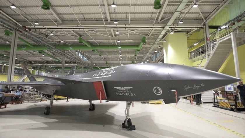 Реактивный беспилотник Байрактар