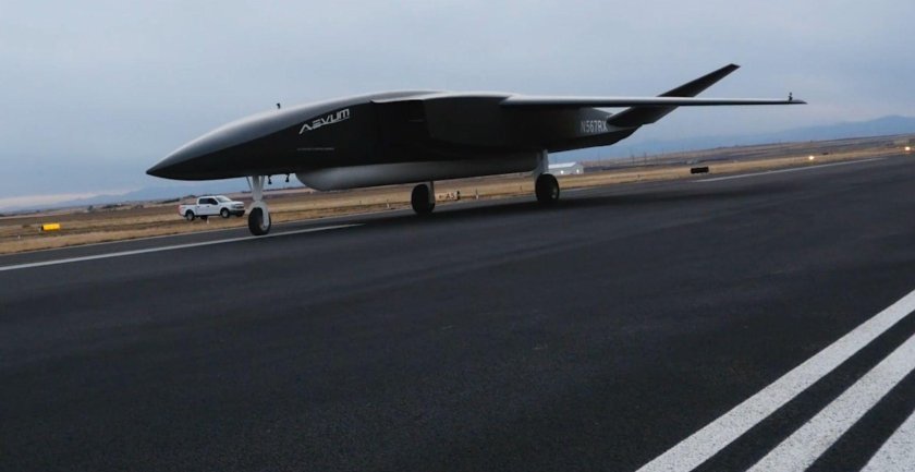 Беспилотный самолет