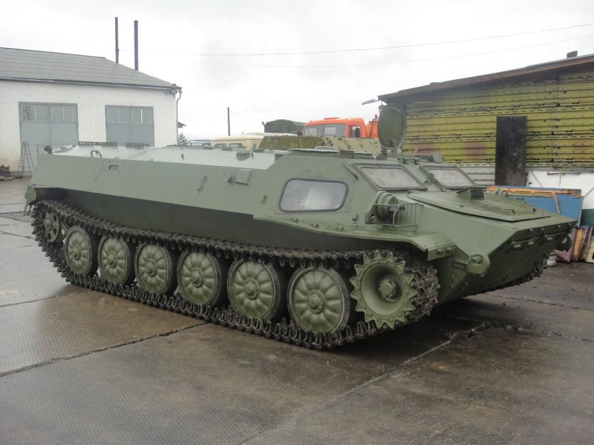 Гусеничный вездеход МТЛБ