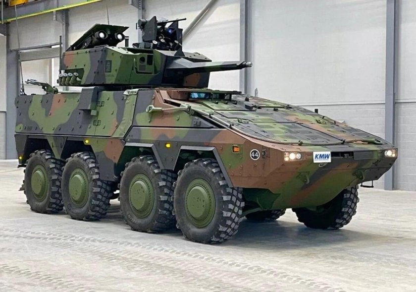 БТР Boxer 8x8
