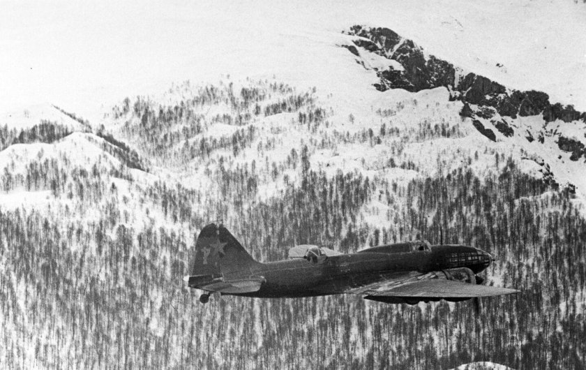 Самолет ил-4