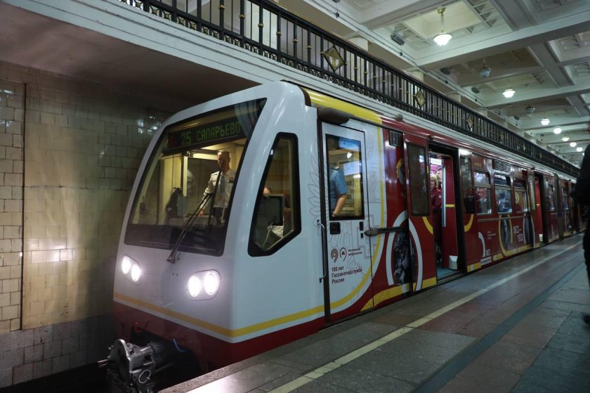 Вагон метро Москва 2022