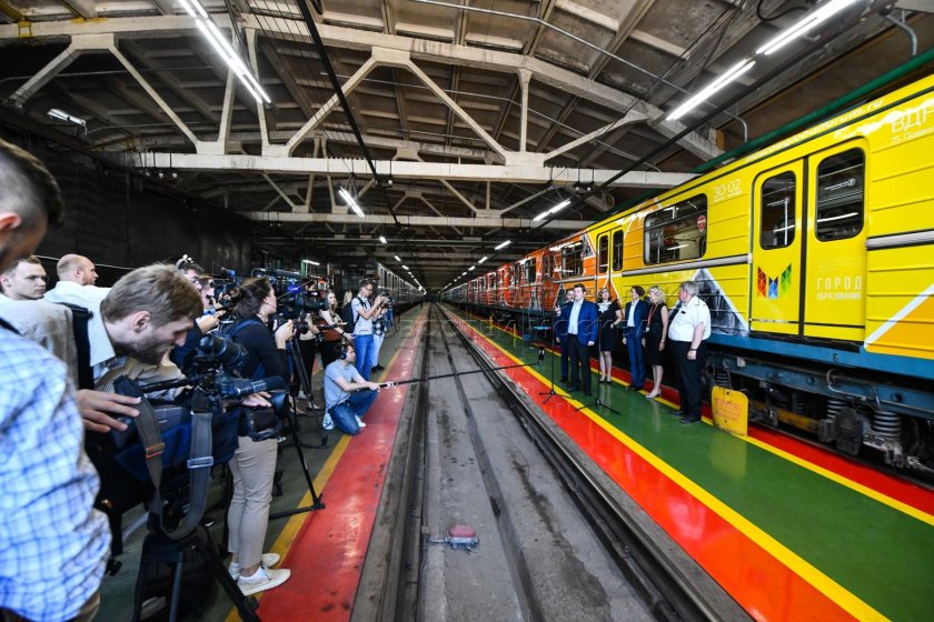 Тематический поезд в метро