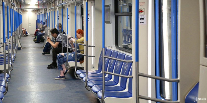 Оранжевая ветка метро Москва поезда