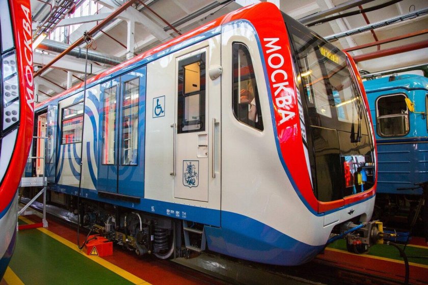 Вагон метро 81-765