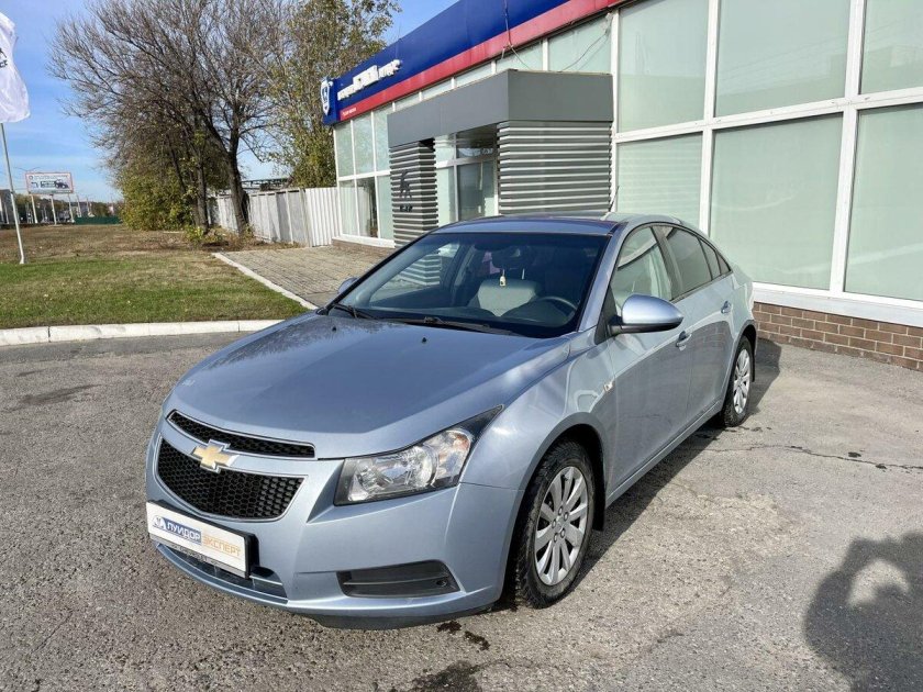 Chevrolet cruze серый металлик