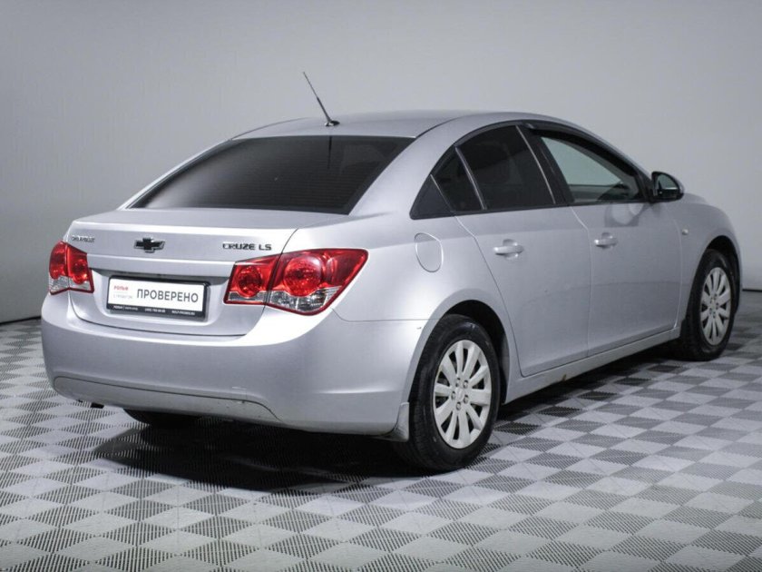 Chevrolet cruze 2012 седан