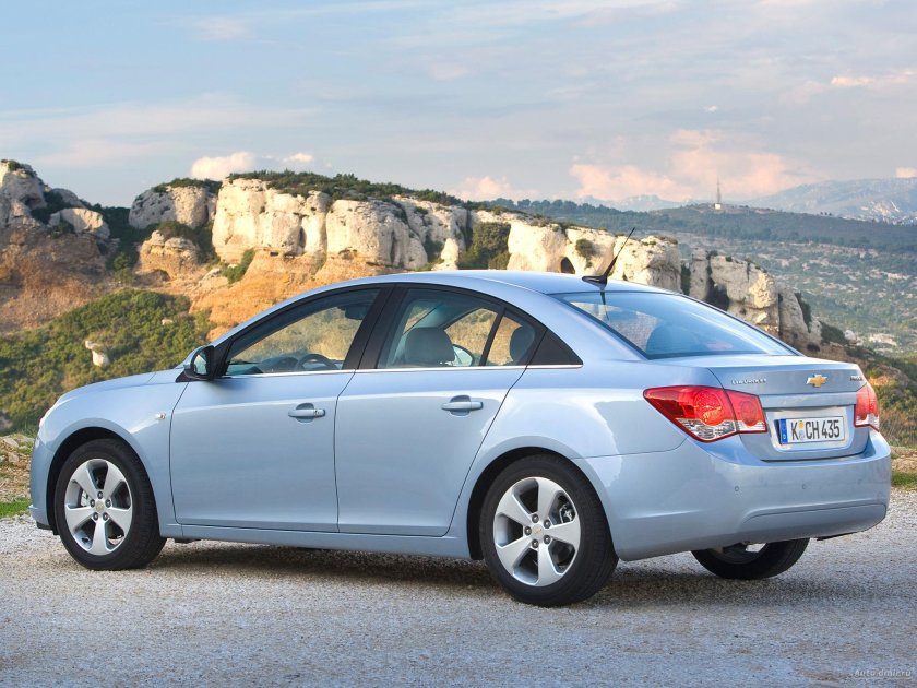 Chevrolet Cruze седан