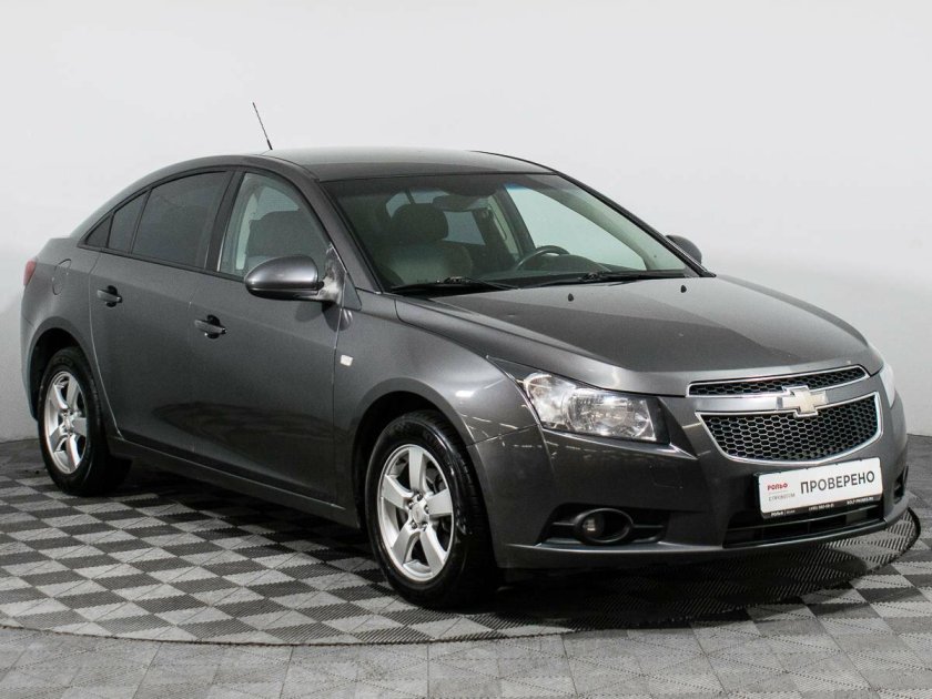 Chevrolet Cruze 2012 седан