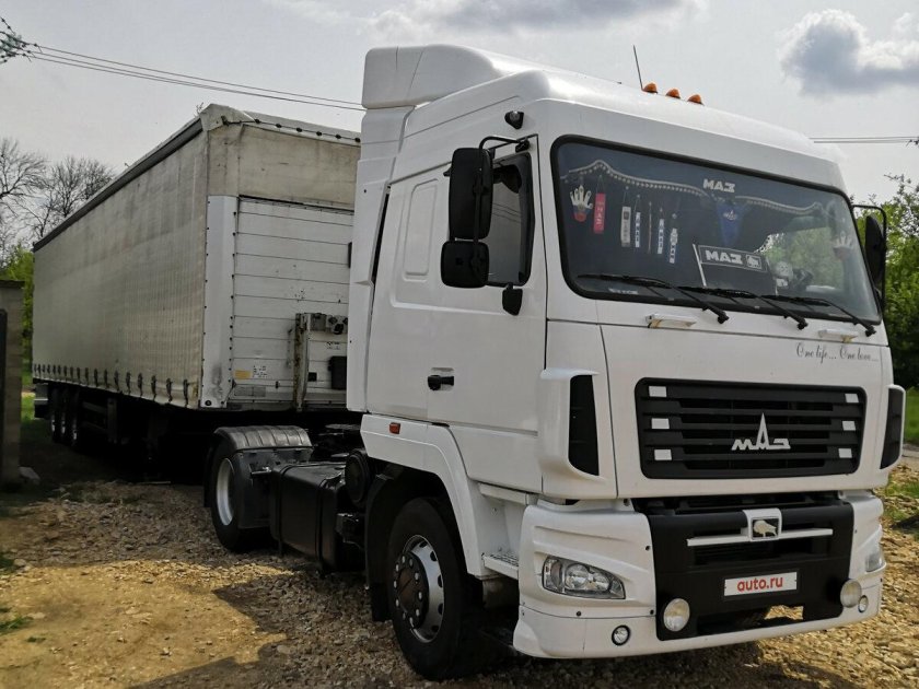 МАЗ 5440 белый