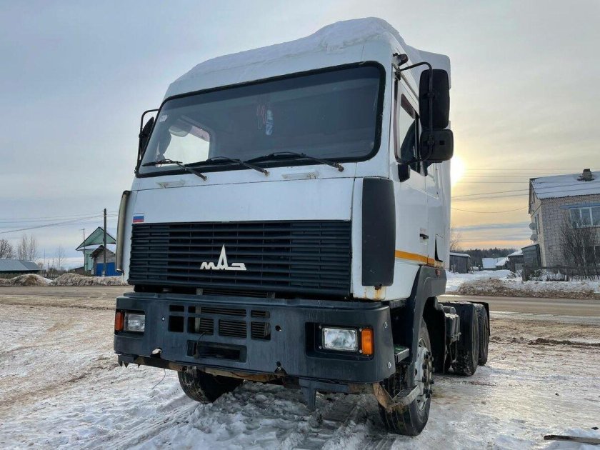 Седельный тягач маз