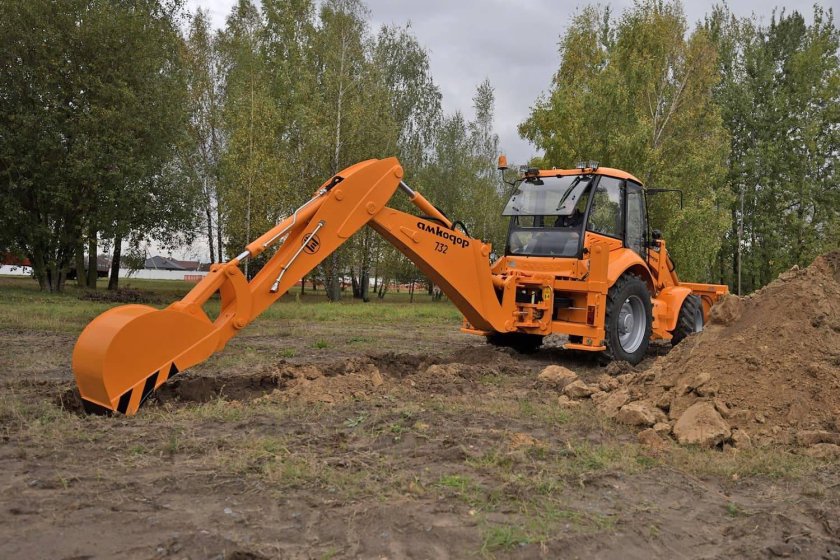 Экскаватор Амкодор 732