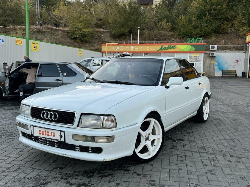 Ауди 80 б4 белая
