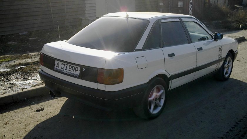 Ауди 80 b3 белая