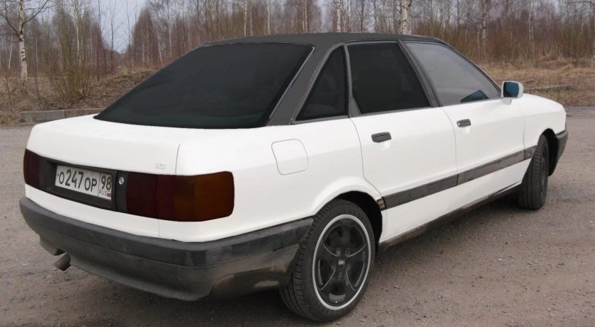 Ауди 80 белая