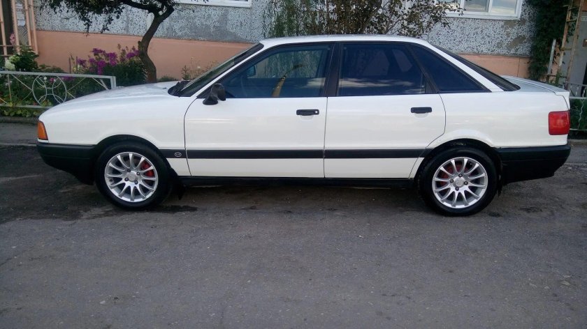 Ауди 80 бочка белая