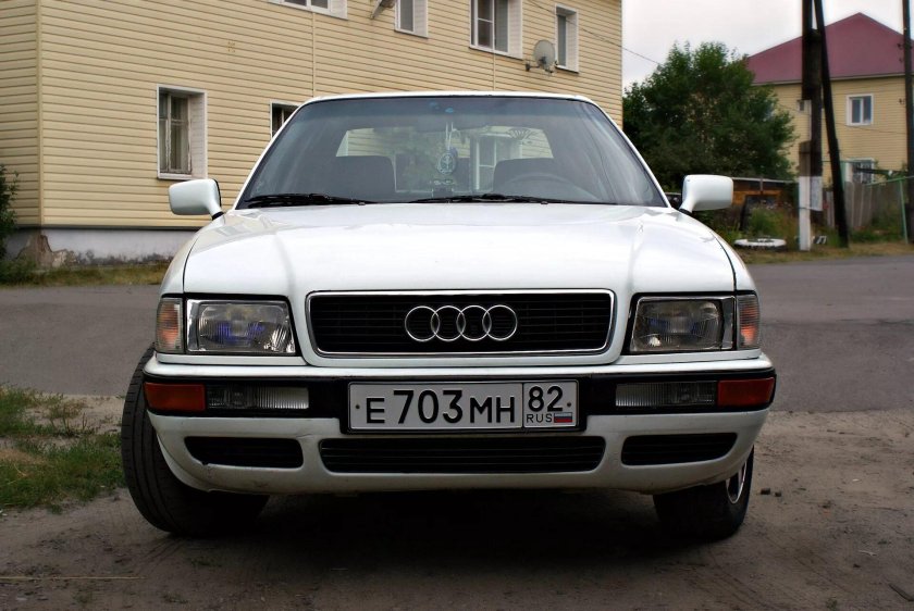 Ауди 80 б4 белая