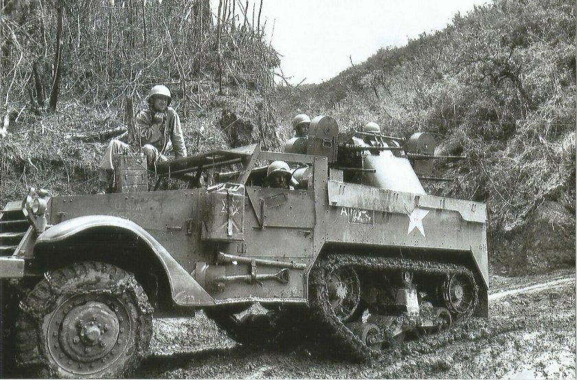 М16 бронетранспортер