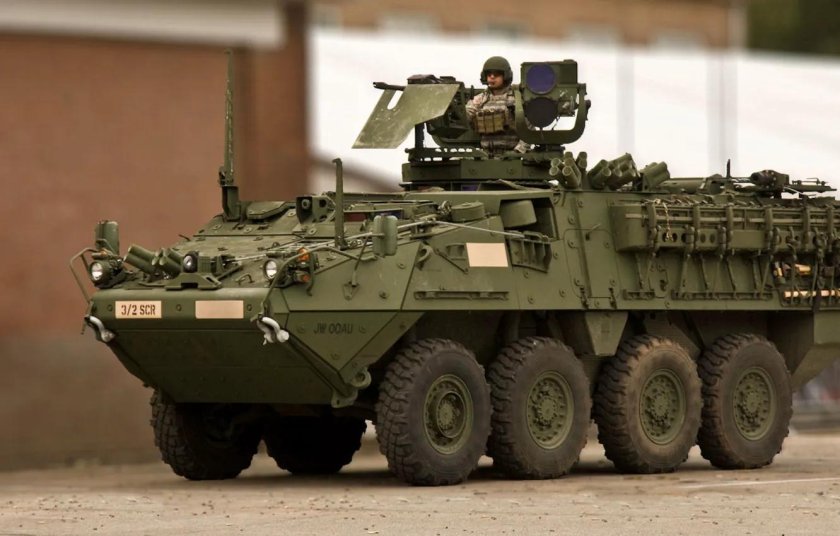 Stryker Боевая бронированная машина