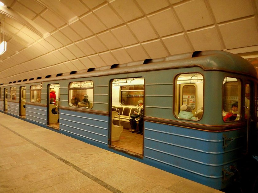 Москва вагон метро
