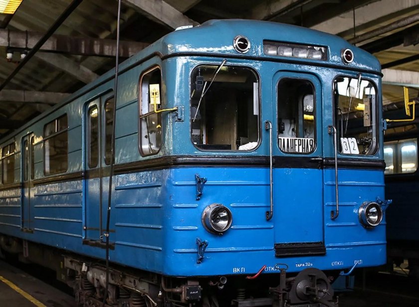 Еж-3 вагон метро