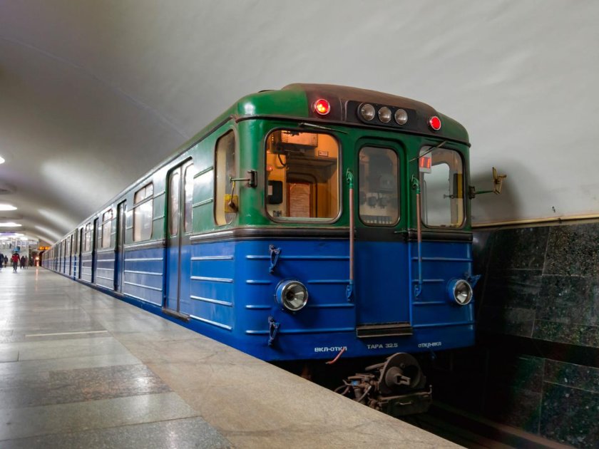 Еж-3 вагон метро