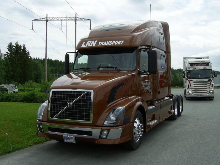 Грузовик Вольво VNL