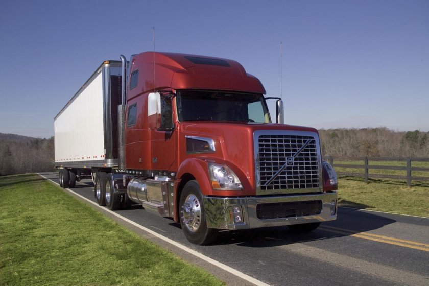 Volvo тягач vt880