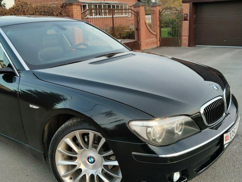 Бмв 750 2006