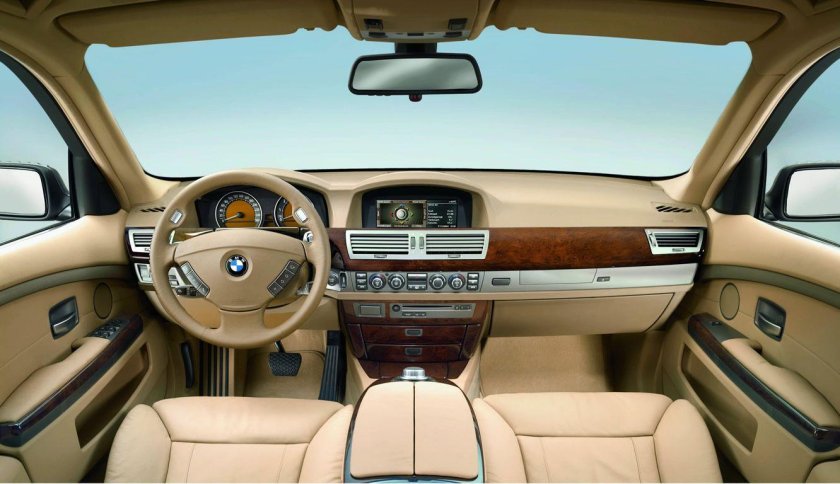 BMW 760i e65