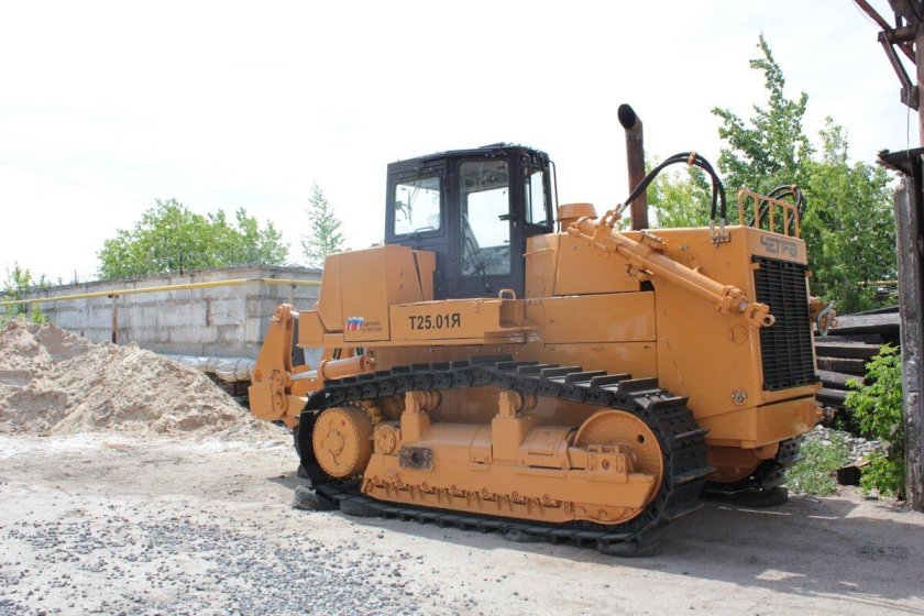 Бульдозер т-25.01ЯБР-1