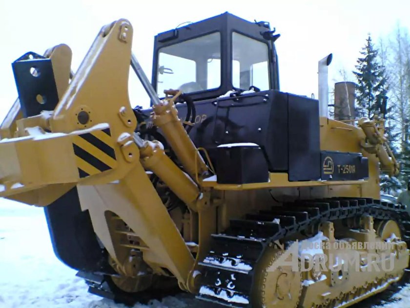 ЧЕТРА 25 бульдозер