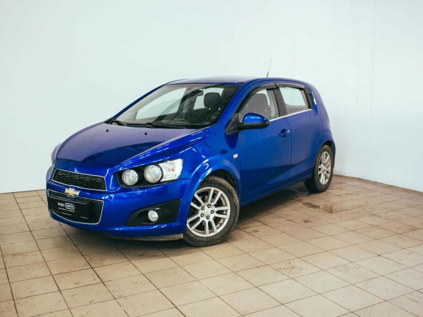 Шевроле Авео хэтчбек 2013