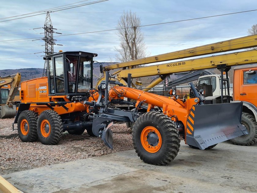 Автогрейдер дз 250
